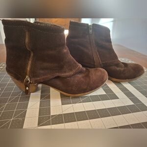 Suede booties:  Quad Comfort